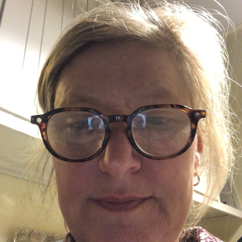 Meet your Posher, Helene
